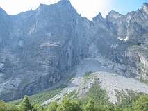 52: img_0852